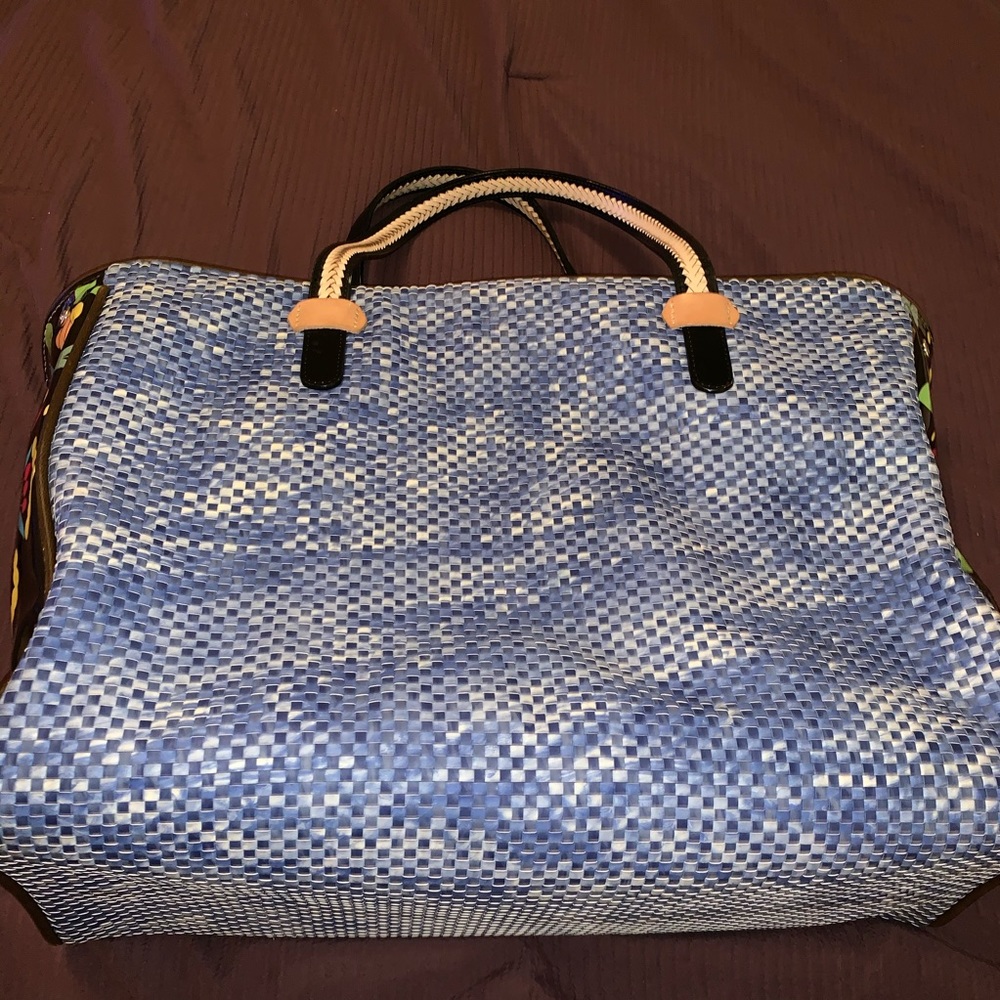 Consuela Extra Large Overnight ZIP